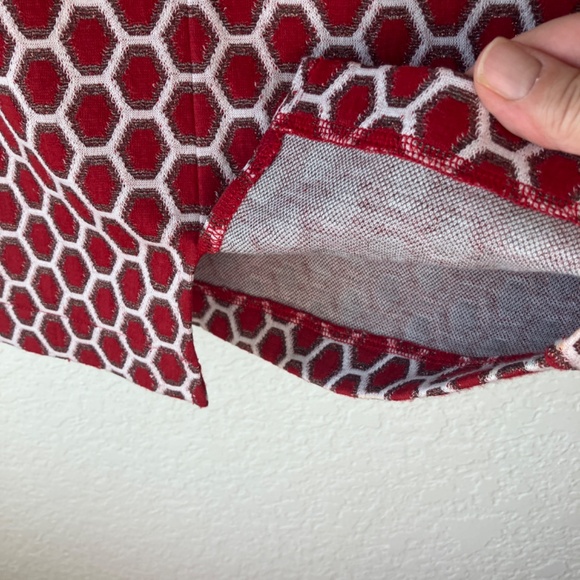 GP&J BAKER X H&M Red White Black Metallic Honeycomb Pattern Mini Skirt women's S - Picture 15 of 16